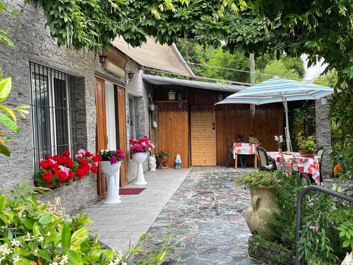 Tavernerio Al Cervo Tra I Laghi Bed & Breakfast エクステリア 写真