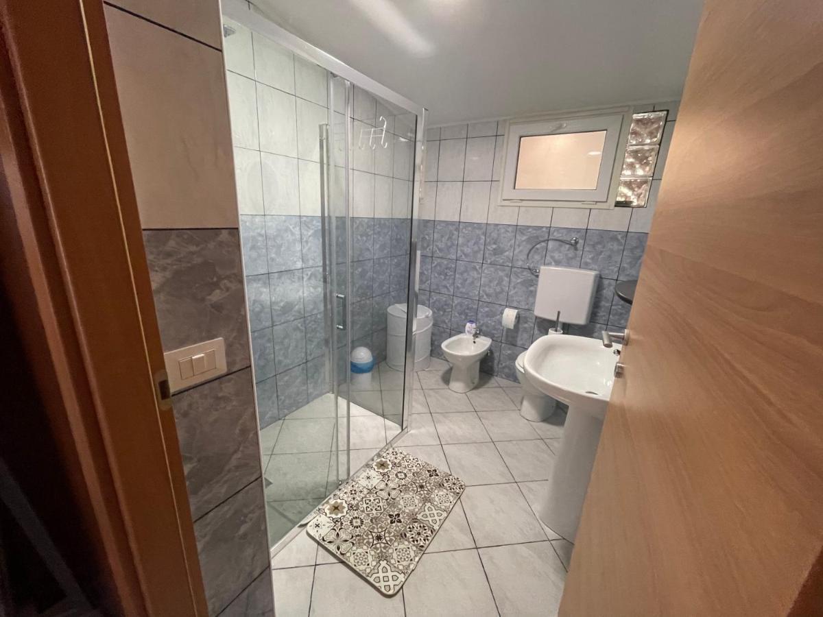 Tavernerio Al Cervo Tra I Laghi Bed & Breakfast エクステリア 写真
